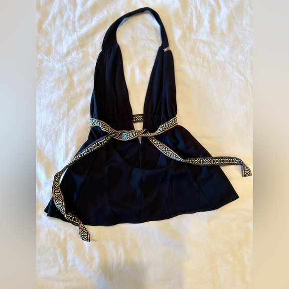 Ecote Plunge Halter - Picture 3 of 4